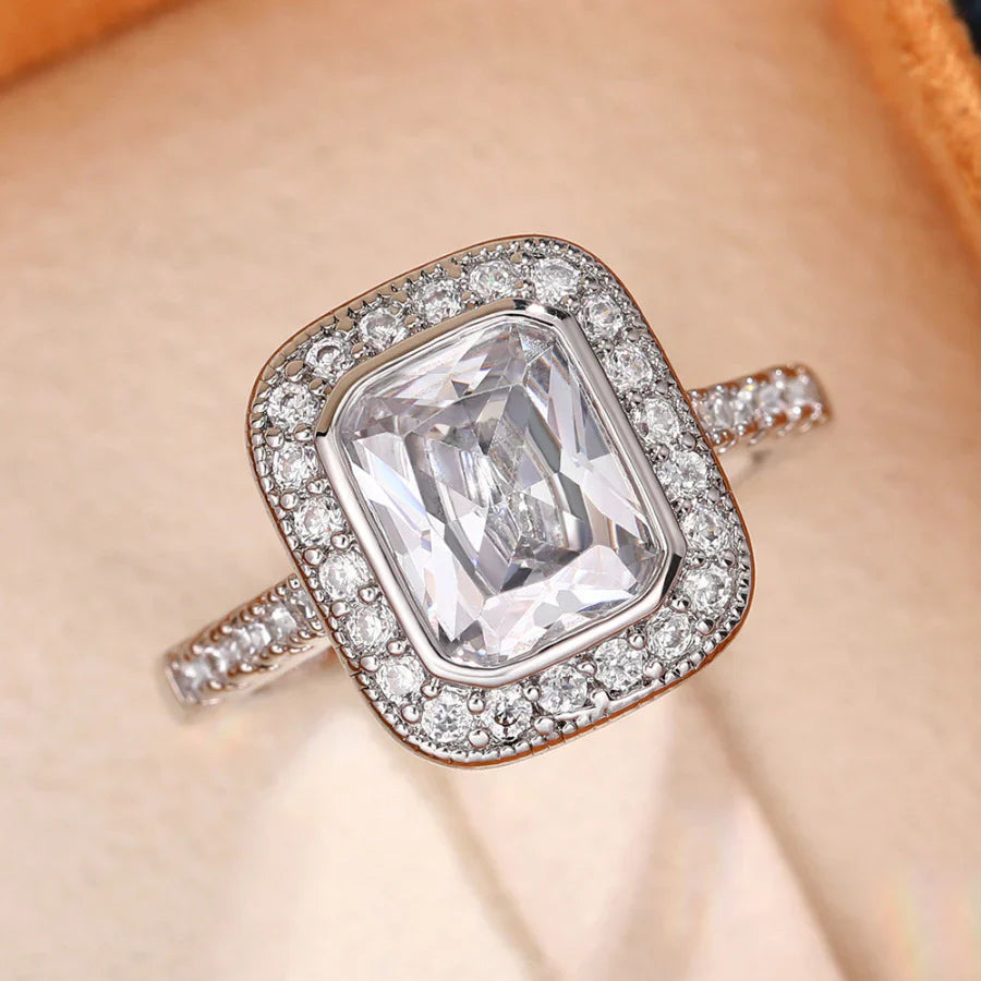 New Vintage Alloy Inlaid Zircon Ring