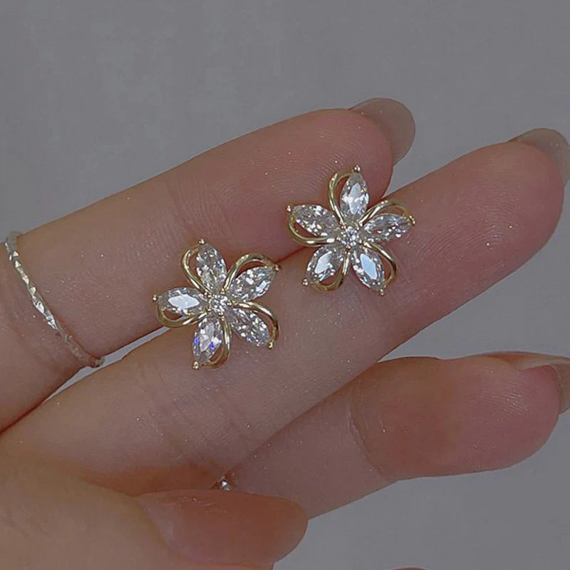 High-grade Ear Studs Five Petal Flower Zircon Flower Earrings Petite Earrings Women